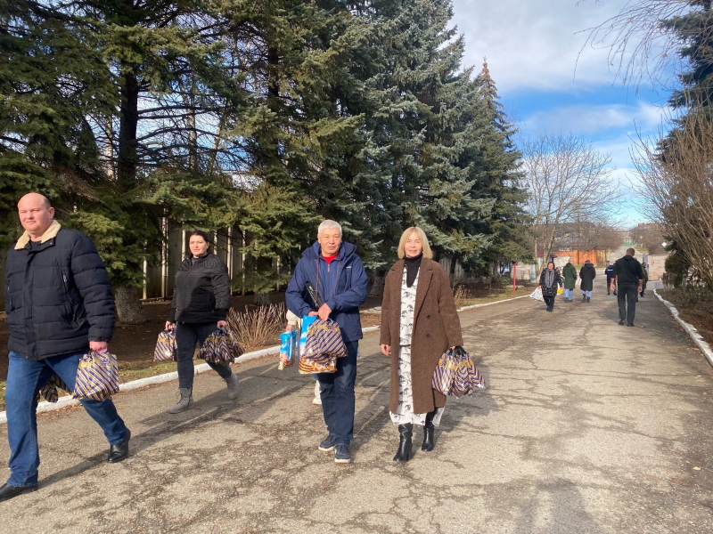 В великий православный праздник Рождества Христова вместе с волонтёрами движения «Труновский для СВОих» посетили военный госпиталь города Ставрополя.