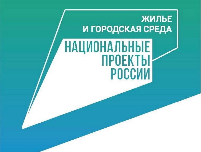 В поселке имени Кирова полным ходом идут работы по благоустройству территории парка.