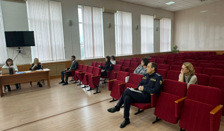 Проведена рабочая встреча в рамках реализации Закона Ставропольского края от 11.11.2010 г. № 94–кз. Проведена рабочая встреча в рамках реализации Закона Ставропольского края от 11.11.2010 г. № 94–кз.
